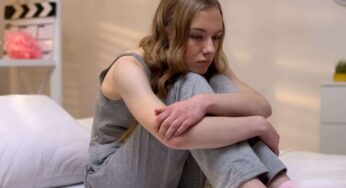 Se sei un soggetto che soffre d’ansia devi assolutamente evitare questi cibi: l’elenco completo